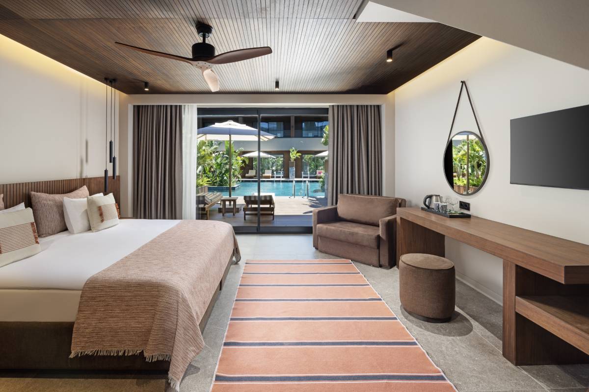 Swim-Up Dubleks Aile Odası